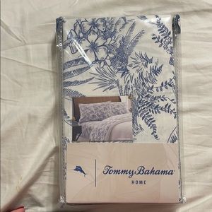Tommy Bahama standard pillow case